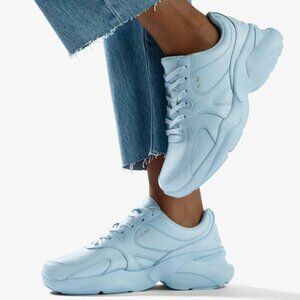 KLAW 528 sneakers in Lucid Blue